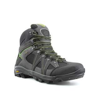 trekking